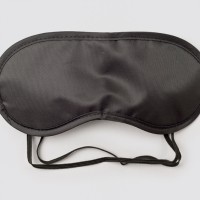 Schlafmaske in Klarsichtfolie